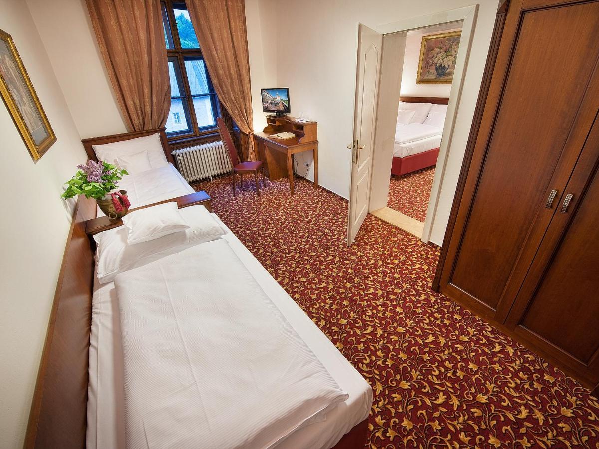 Ea Zamecky Hotel Hrubá Skála エクステリア 写真