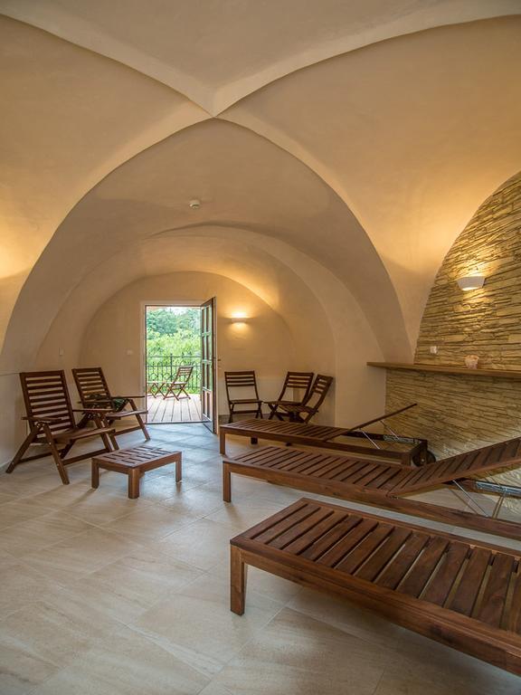 Ea Zamecky Hotel Hrubá Skála エクステリア 写真