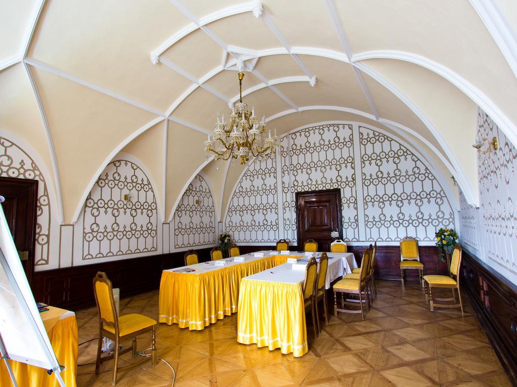 Ea Zamecky Hotel Hrubá Skála エクステリア 写真