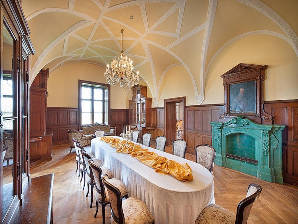 Ea Zamecky Hotel Hrubá Skála エクステリア 写真