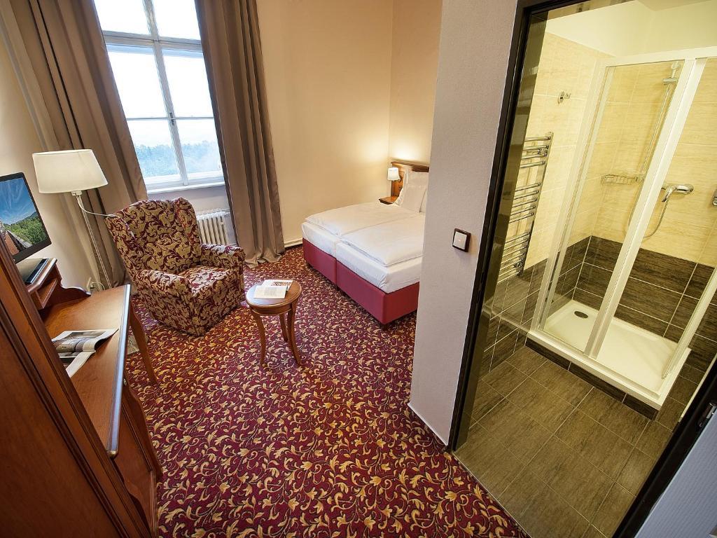 Ea Zamecky Hotel Hrubá Skála 部屋 写真